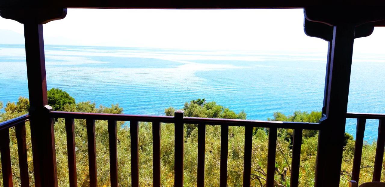 Villa Leonidas Greecefiloxenia Лефокастро Экстерьер фото
